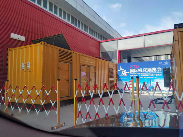 安达发电车出租-发电机无电压或电压太低怎么办？
