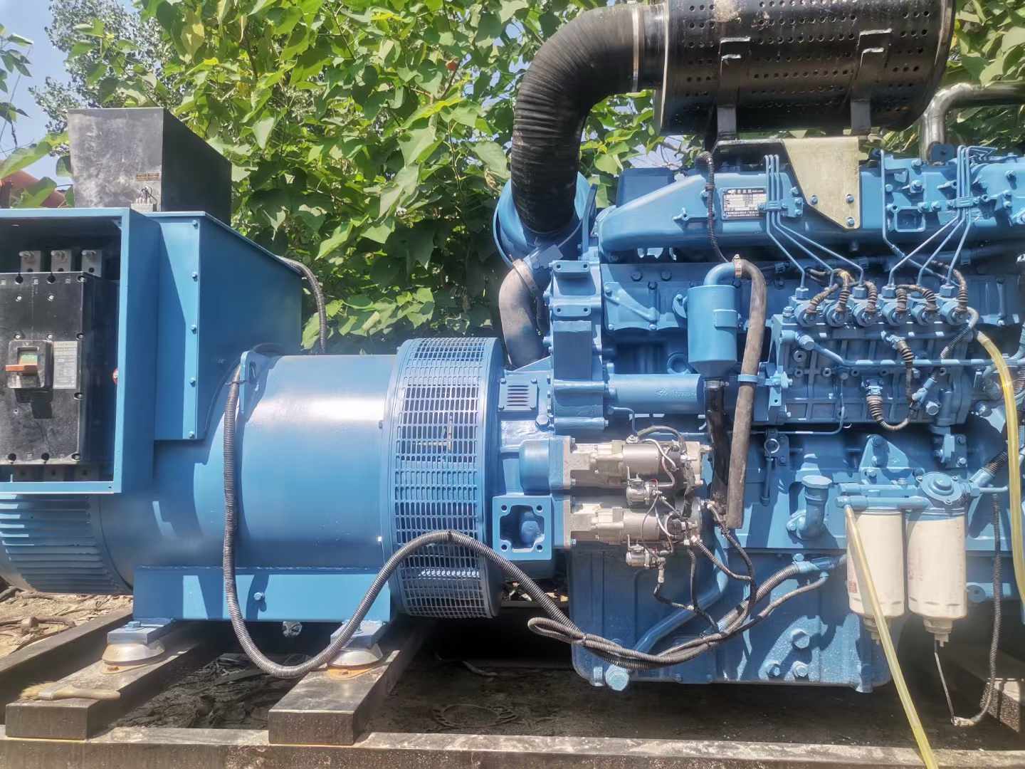 安达详细说明降低 800kW 柴油发电机输出电流波动的方法