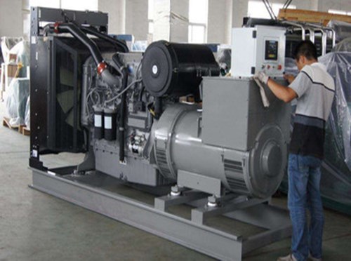 安达柴油发电机空气滤清器堵塞会对发电机组产生哪些影响？