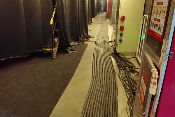 安达柴油发电机组的输出电压可以调节到哪些范围？