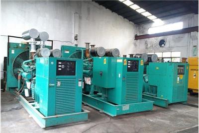 安达如何判断汽油发电机组电瓶的使用寿命？