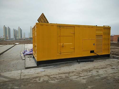 安达合同中关于乙方责任导致工期延误的赔偿标准应该如何制定？